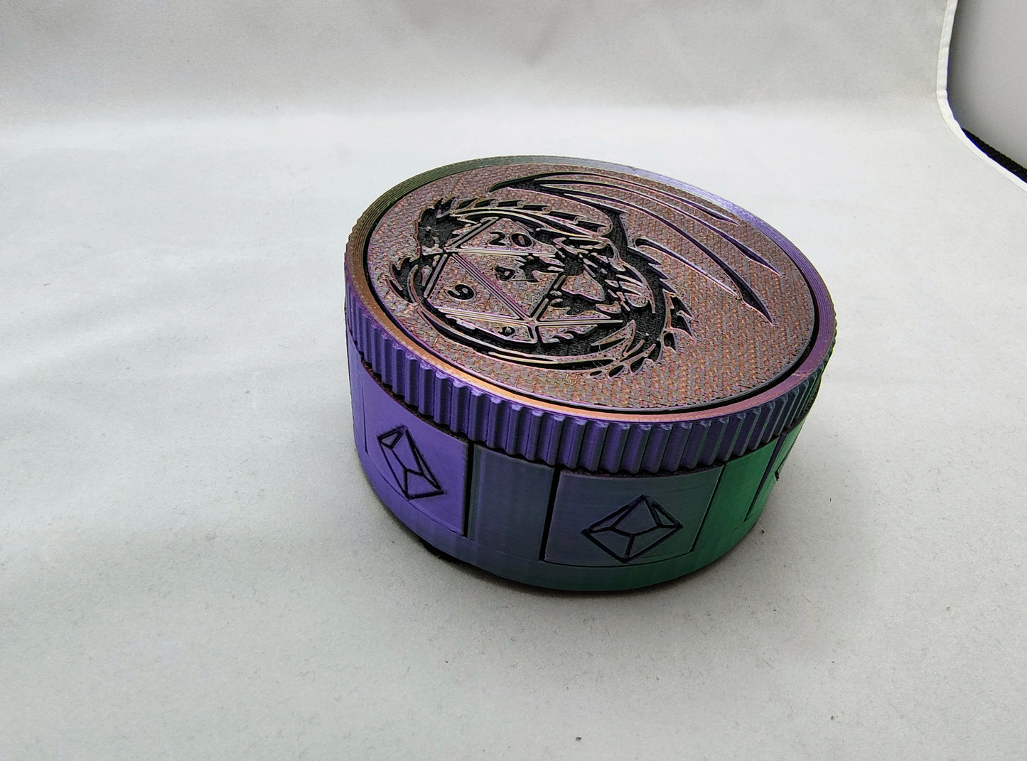 Rotating DnD Dice Case with Liquid Core Dice