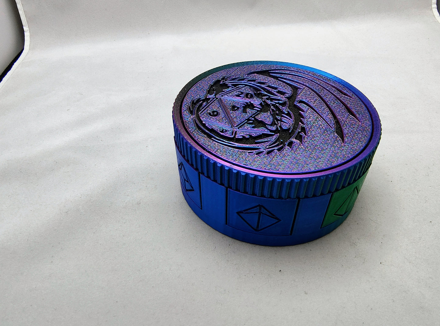 Rotating DnD Dice Case with Liquid Core Dice